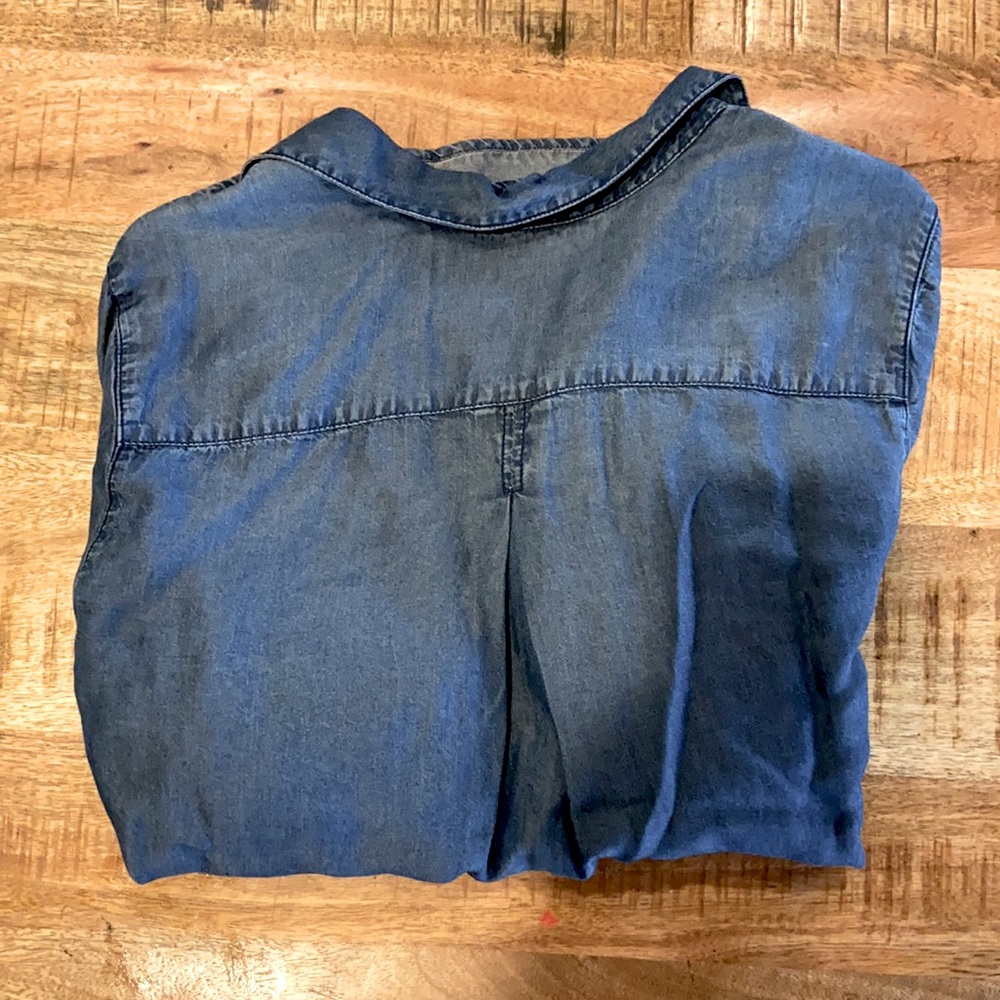 We are selling a denim tunic dress from Lee.
